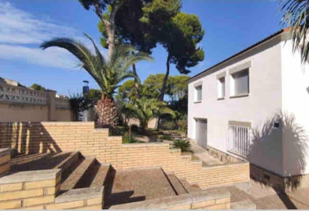 Вілла Casa La Pineda Salou, Playa Y Port Aventura Екстер'єр фото